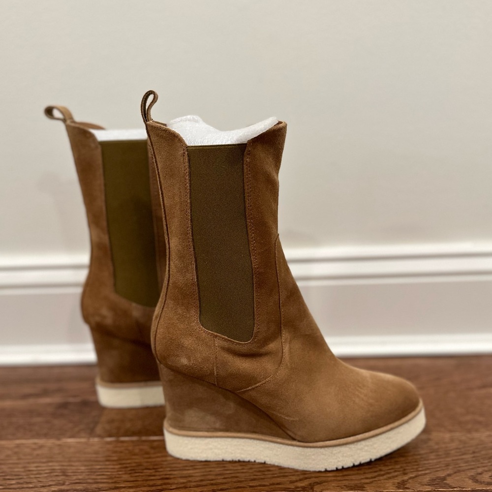 Renatta Jop Suede Wedge Chelsea Boots
